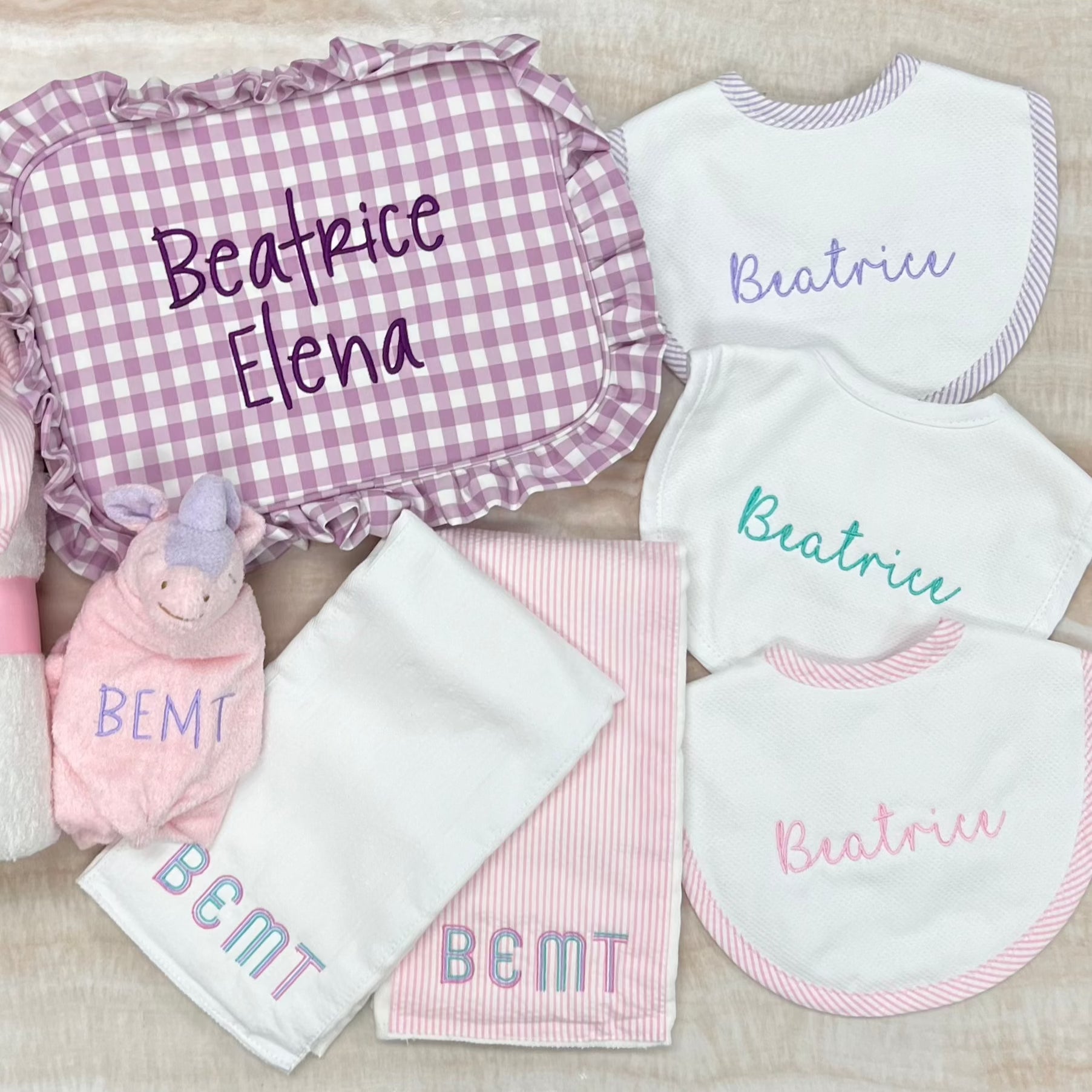 Personalized White Seersucker Stripe Pique Medium Baby Bib - Give Wink