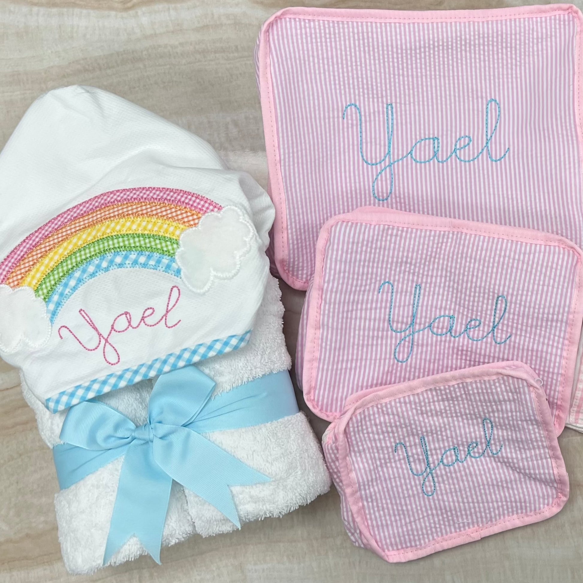 Personalized Seersucker Baby Pink Organizing Trio - Give Wink