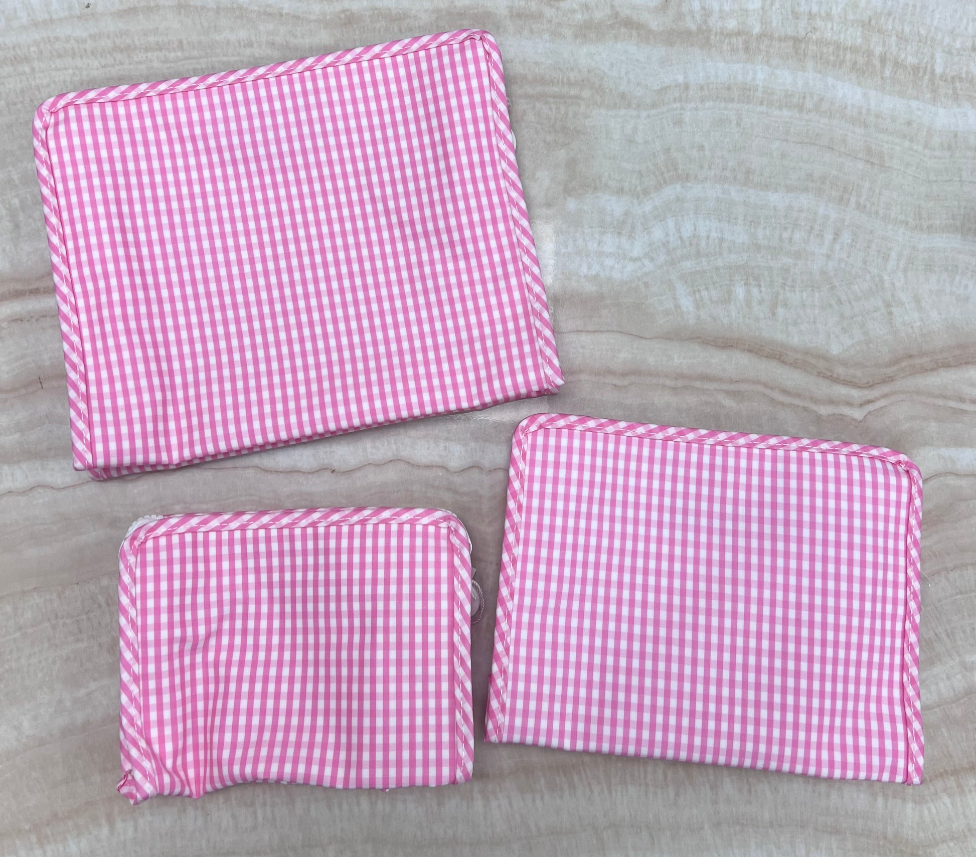 Personalized Nylon Pink Gingham Set of 3 Pouches - Give Wink