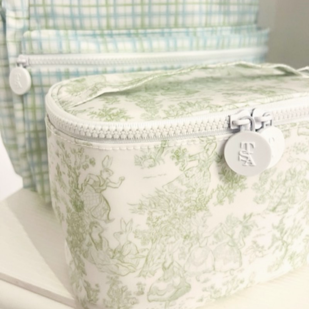 Personalized Green Toile Kit Case - Give Wink