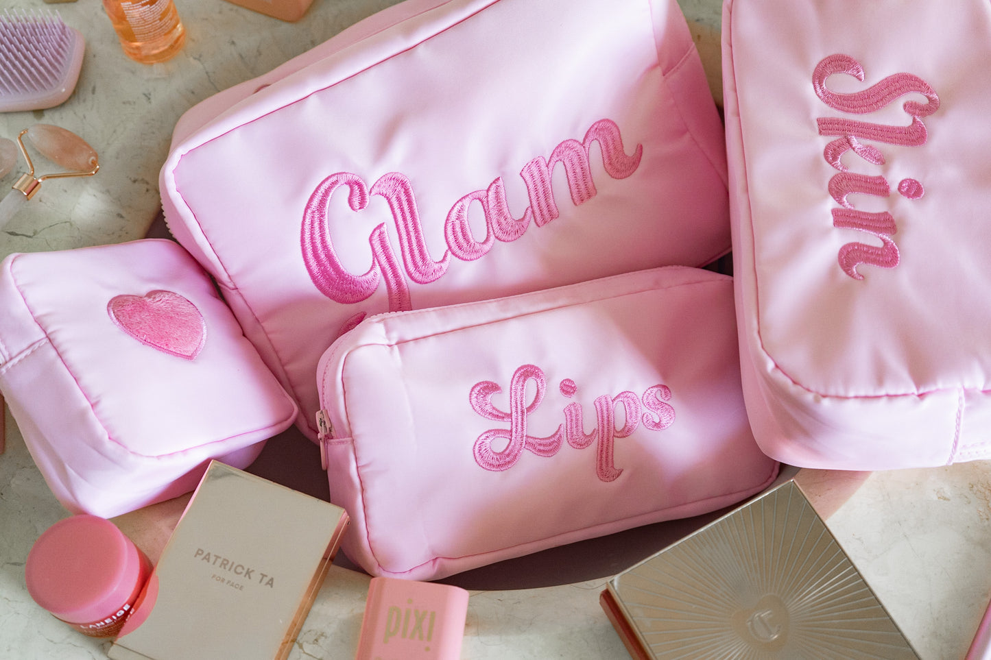 GW L Essentials Pink - SKIN - Give Wink