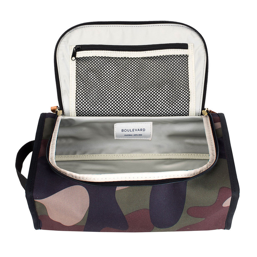 Nylon Dopp Kit - Give Wink